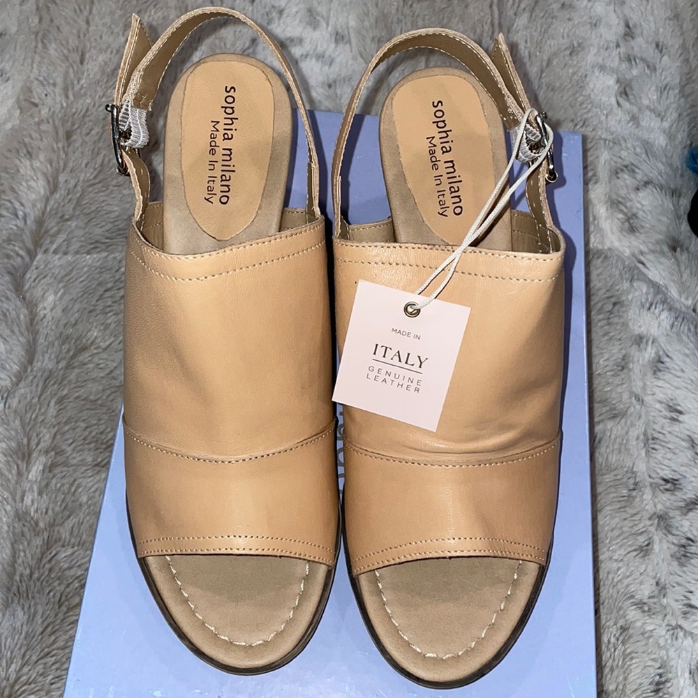 Sophia Milano size 9 BNWT chunky heel